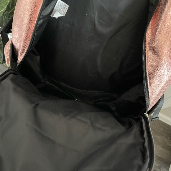 Justice Backpack - Picture 3 of 3